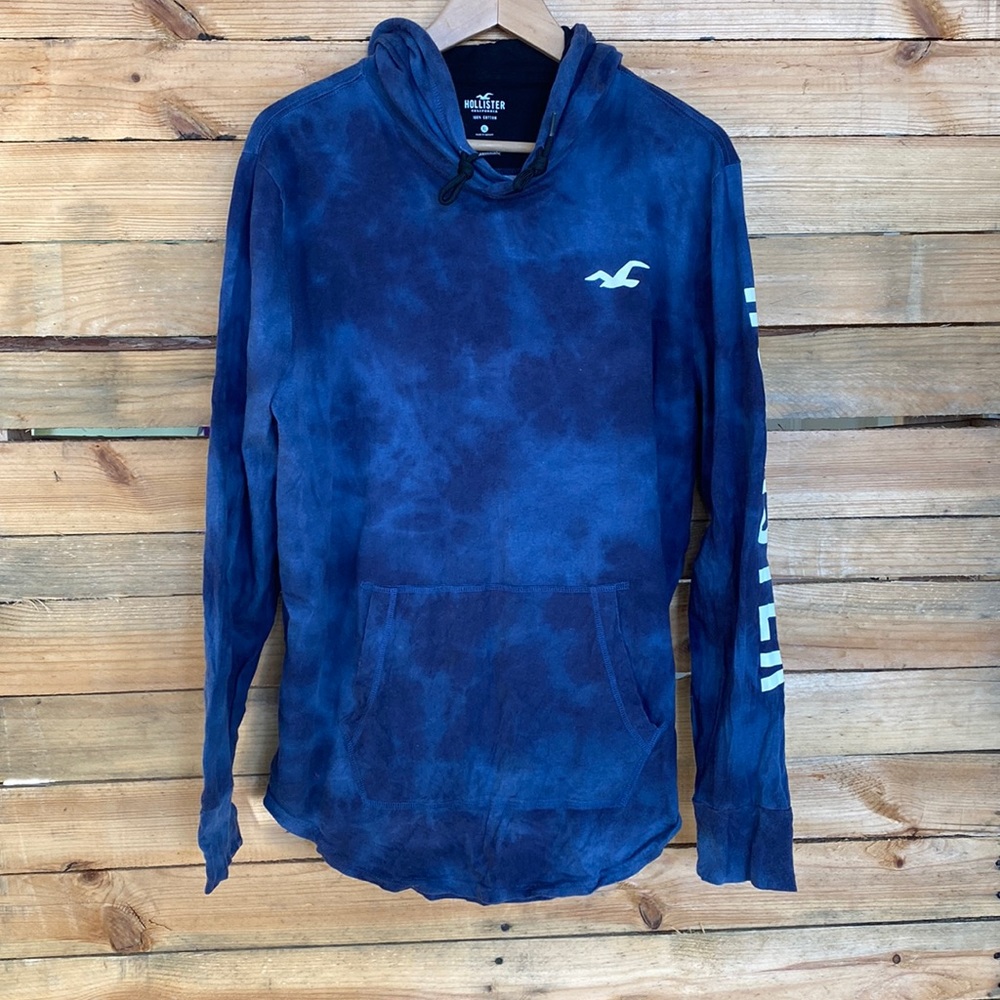 Hollister long sleeved hooded t-shirt size XL